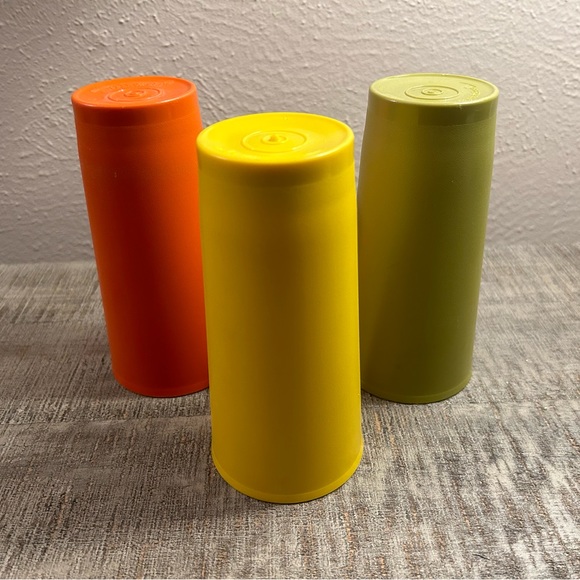 Vintage Tupperware Tumblers ✨ Rare ✨ - Picture 4 of 4